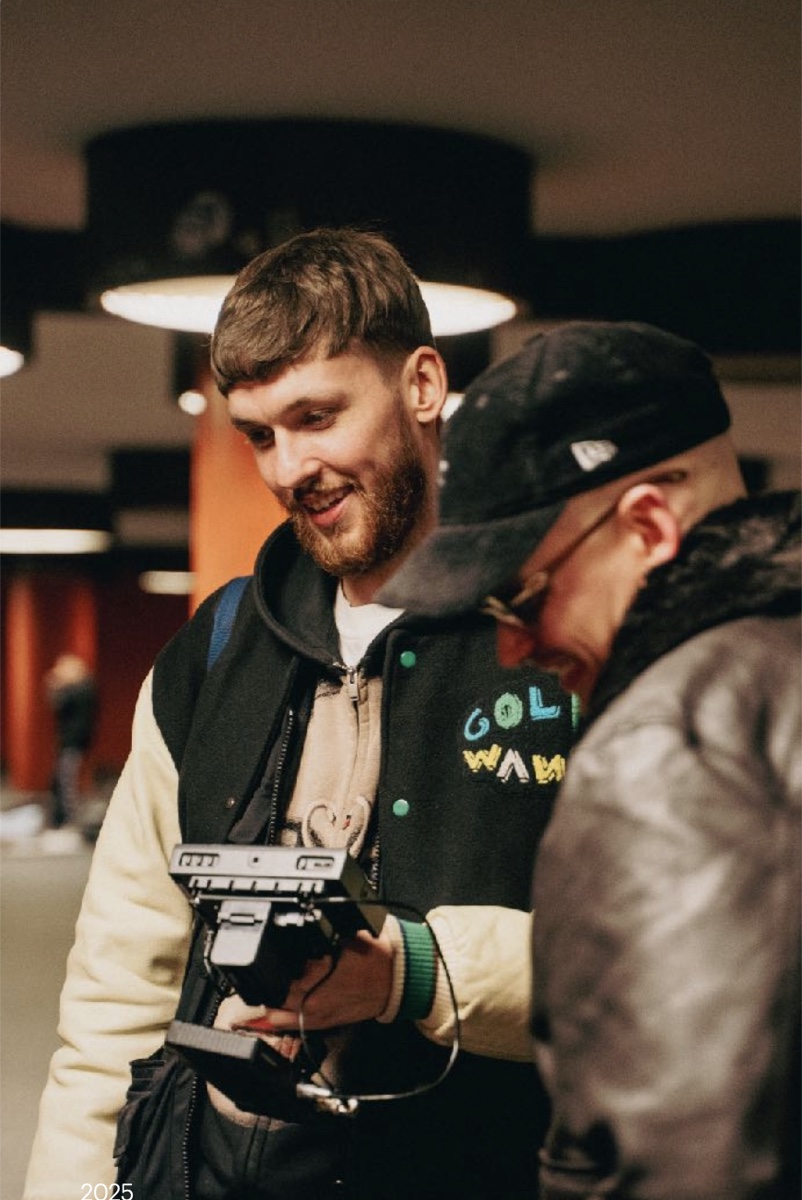 Finnish videographer Pamir Shakir filming in Brussels